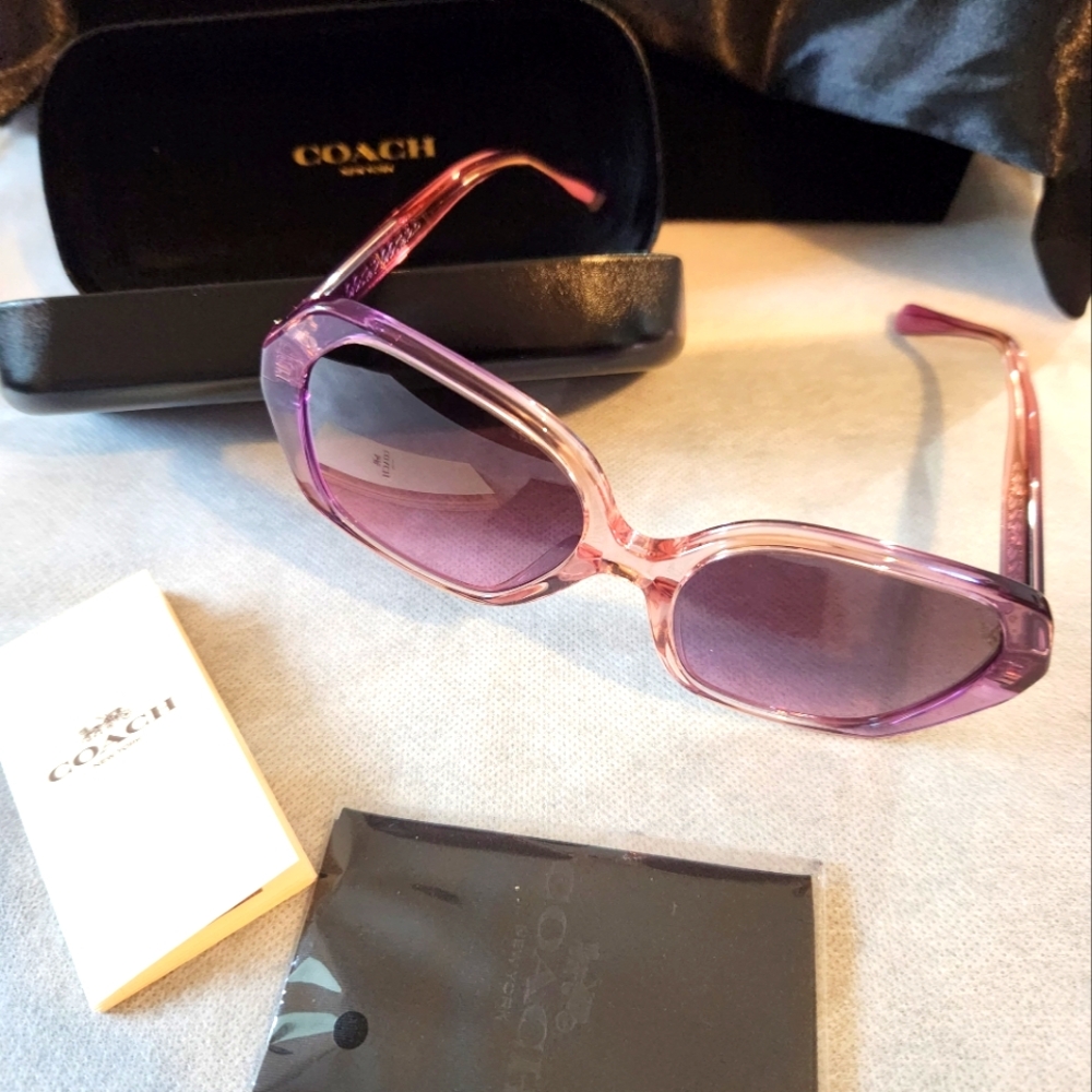 Coach Sunglasses - Picture 4 of 6